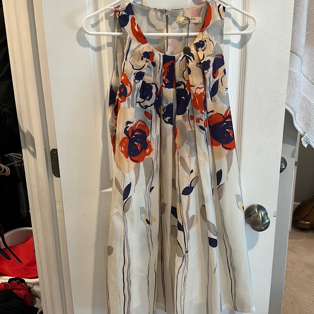 Size 2 Isabella Sinclair a-line silk dress. Red and navy floral
